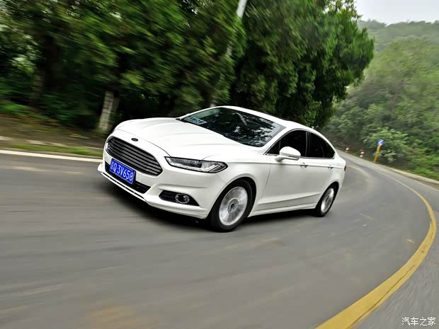 长安福特 蒙迪欧 2013款 2.0L GTDi200豪华型 长安福特 蒙迪欧 2013款 2.0L GTDi200豪华型