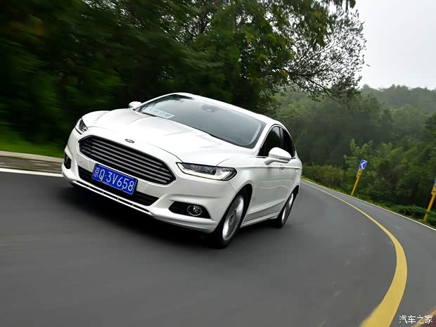 长安福特 蒙迪欧 2013款 2.0L GTDi200豪华型 长安福特 蒙迪欧 2013款 2.0L GTDi200豪华型