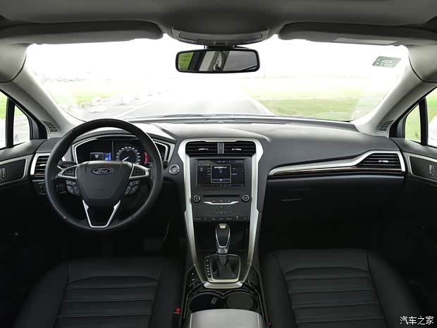 长安福特 蒙迪欧 2013款 2.0L GTDi200豪华型