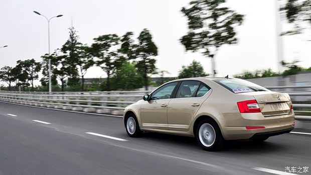 上海大众斯柯达 明锐 2015款 1.4T DSG逸尊版