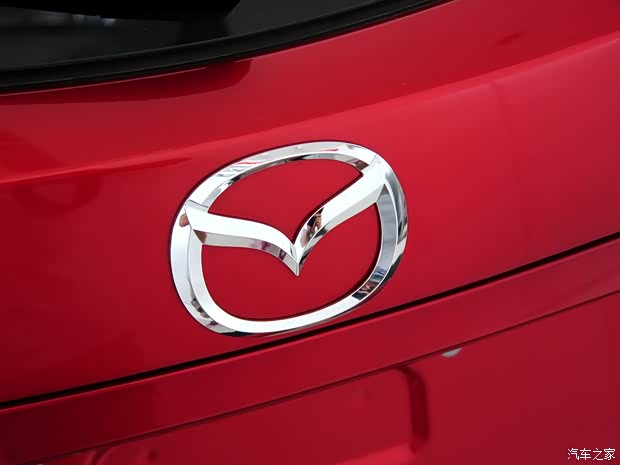 长安马自达 马自达3 Axela昂克赛拉 2014款 两厢 1.5L 自动尊贵型 长安马自达 马自达3 Axela昂克赛拉 2014款 两厢 1.5L 自动尊贵型