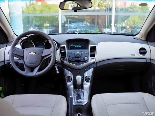 通用雪佛兰 科鲁兹 2014款 1.5L 自动经典版SE 通用雪佛兰 科鲁兹 2014款 1.5L 自动经典版SE