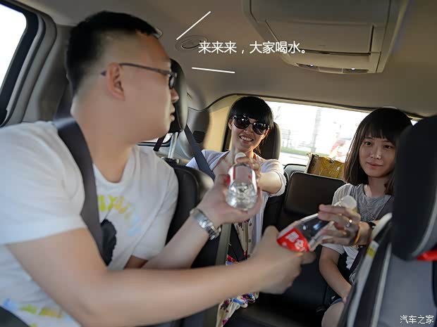 克莱斯勒(进口) 大捷龙(进口) 2013款 3.6L 豪华版 克莱斯勒(进口) 大捷龙(进口) 2013款 3.6L 豪华版