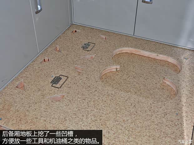 豐田(進口) 蘭德酷路澤(進口) 1975款 FJ56V 豐田(進口) 蘭德酷路澤(進口) 1975款 FJ56V