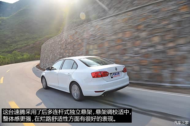 一汽-大众 速腾 2014款 1.8TSI 自动旗舰版 一汽-大众 速腾 2014款 1.8TSI 自动旗舰版