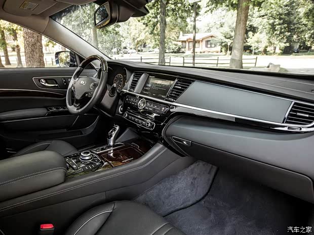 起亞(進(jìn)口) 起亞K900 2015款 基本型