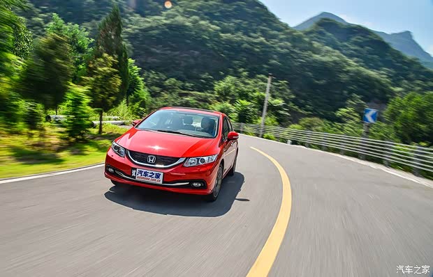 东风本田 思域 2014款 1.8L 自动豪华版 东风本田 思域 2014款 1.8L 自动豪华版