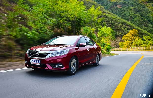 广汽本田 凌派 2013款 1.8L 自动旗舰版 广汽本田 凌派 2013款 1.8L 自动旗舰版