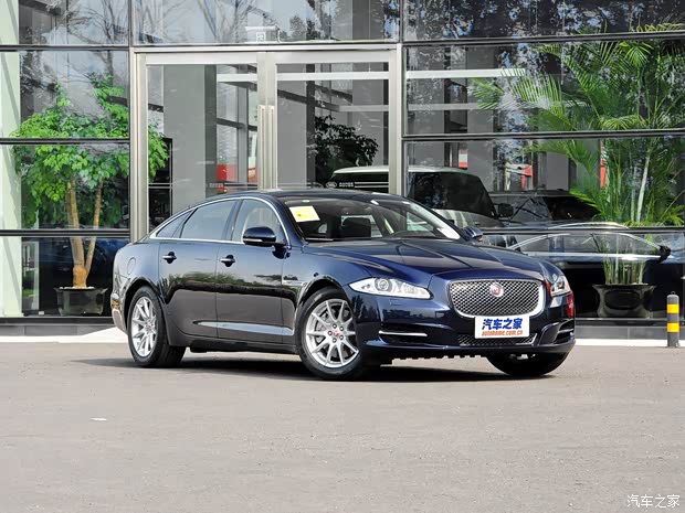 捷豹 捷豹XJ 2015款 XJL 2.0T 两驱典雅商务版