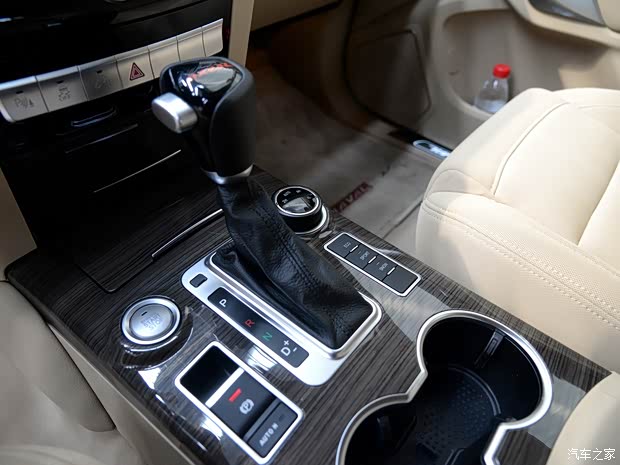 長城汽車 哈弗H9 2015款 2.0T 標(biāo)準(zhǔn)型