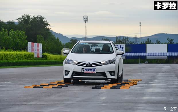 一汽丰田 卡罗拉 2014款 1.8L CVT 至高版 一汽丰田 卡罗拉 2014款 1.8L CVT 至高版