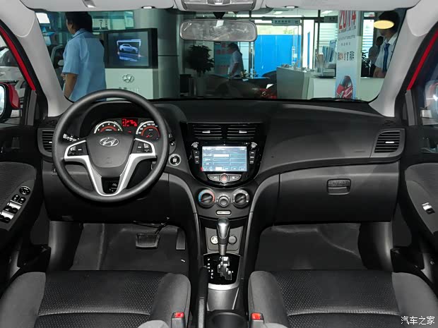 北京现代 瑞奕 2014款 1.4L 自动TOP