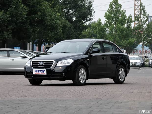 一汽奔騰 奔騰B70 2011款 2.0L 手動(dòng)精英型