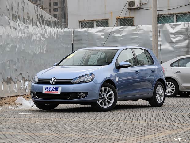 大众一汽-大众高尔夫2012款 1.6 自动舒适型 大众一汽-大众高尔夫2012款 1.6 自动舒适型