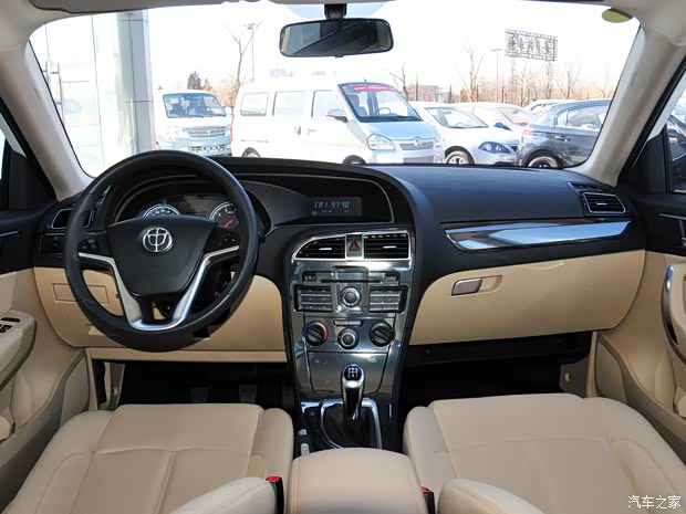 中华华晨中华中华V52012款 1.6L 手动舒适型 中华华晨中华中华V52012款 1.6L 手动舒适型