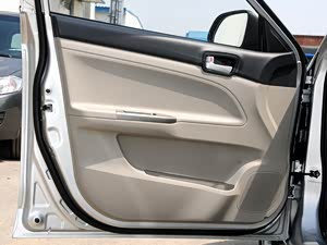 ����V3 2012�� 1.3L �ֶ������� ��V