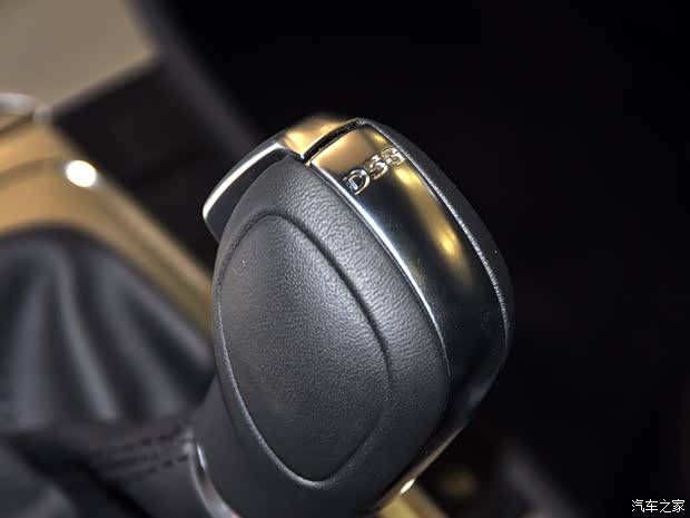 大眾(進(jìn)口) 邁騰(進(jìn)口) 2012款 旅行版 2.0TSI 豪華型