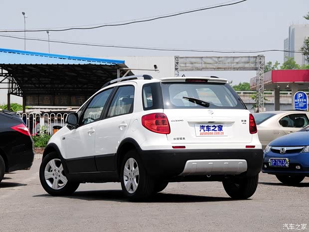 长安铃木 天语 SX4 2012款 1.6L 自动锐骑型 长安铃木 天语 SX4 2012款 1.6L 自动锐骑型