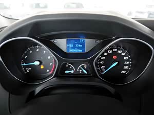 ����˹2012�� ���� 1.6L MT������