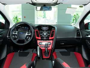 ����˹2012�� ���� 2.0L AT�����˶���