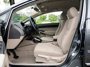 ˼��2012�� 1.8L �ֶ�