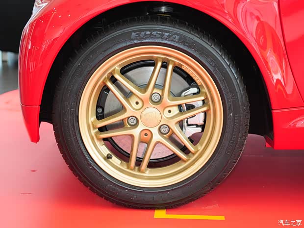 smart(进口) smart fortwo 2012款 1.0 MHD龙年特别版