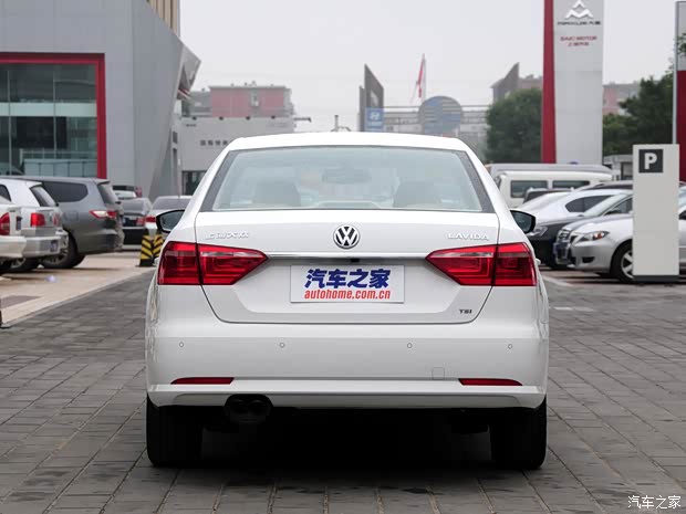 大众上海大众朗逸2013款 1.4TSI DSG豪华导航版