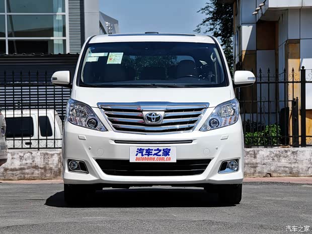 丰田(进口) 埃尔法 2012款 2.4L 豪华版 丰田(进口) 埃尔法 2012款 2.4L 豪华版