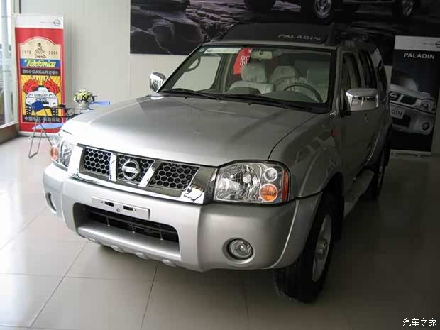鄭州日產(chǎn) 帕拉丁 2004款 2.4L 四驅標準型