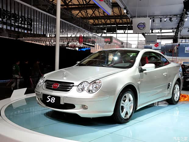 比亚迪 比亚迪S8 2009款 2.0L 自动尊贵型
