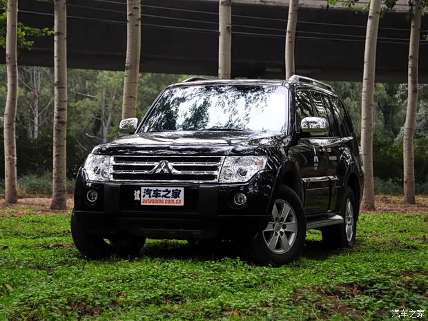 三菱(进口) 帕杰罗(进口) 2010款 3.0L 自动精英版