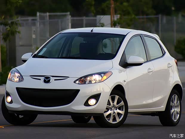 馬自達(dá)馬自達(dá)(進(jìn)口)馬自達(dá)2(海外)2011款 5門(mén)版