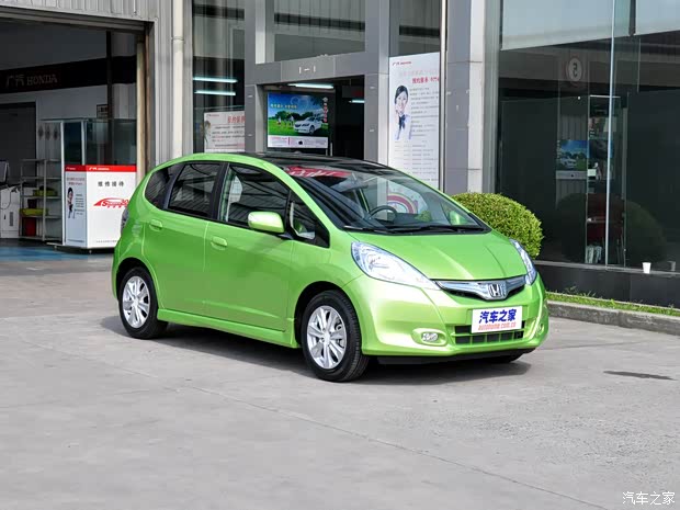 本田(进口) 飞度(进口) 2013款 1.3L Hybrid 本田(进口) 飞度(进口) 2013款 1.3L Hybrid