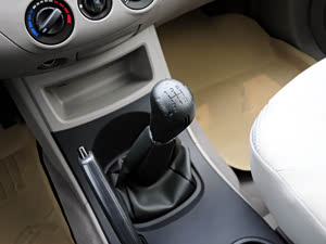 2011 2.0L ֶ