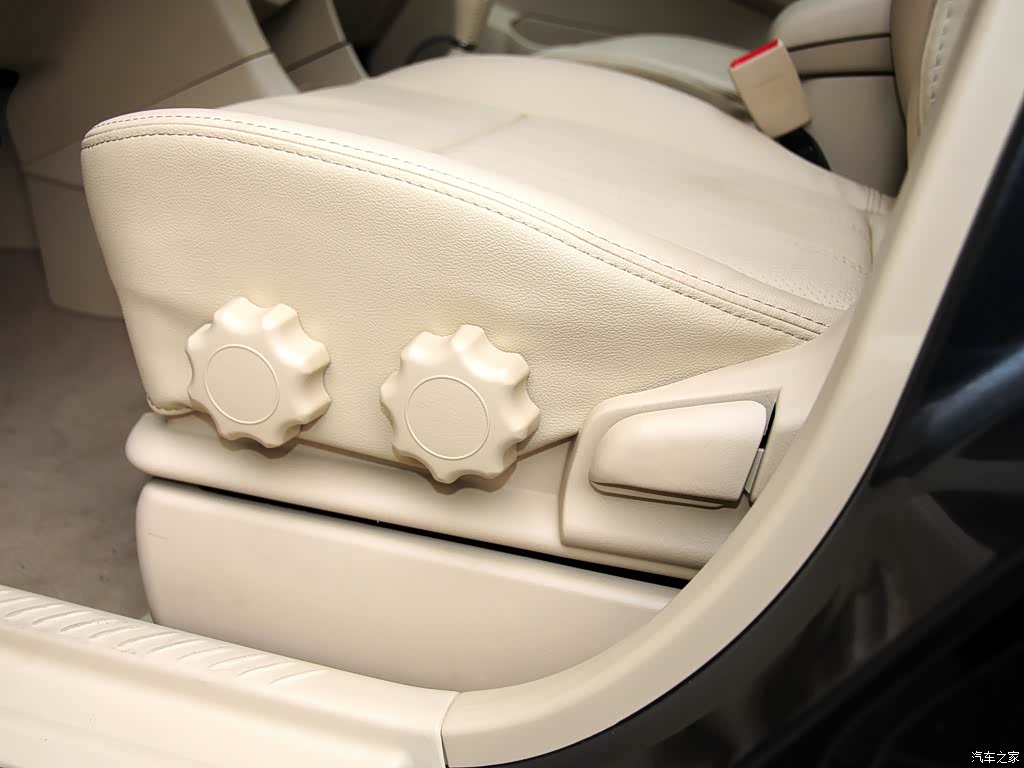 海马汽车 普力马 2013款 1.6l 手动7座开拓版高清图片