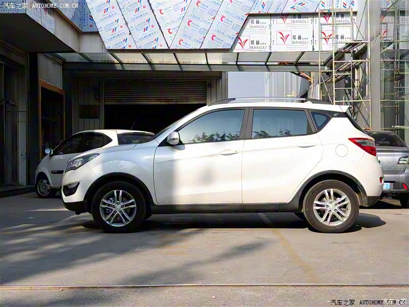 【注重舒适性的城市SUV 试驾长安CS35_绍兴