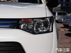 欧蓝德(进口)2013款 2.0L 两驱运动导航版 5座