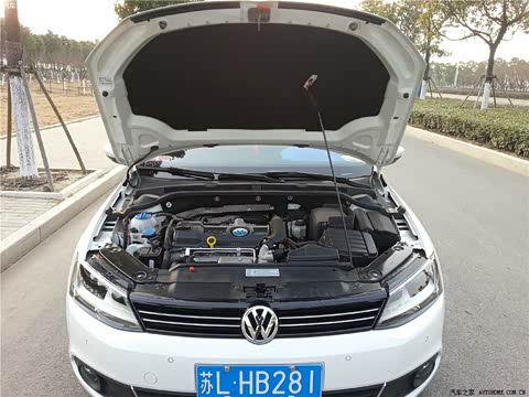 2012款 1.4TSI 手动豪华型 2012款 1.4TSI 手动豪华型