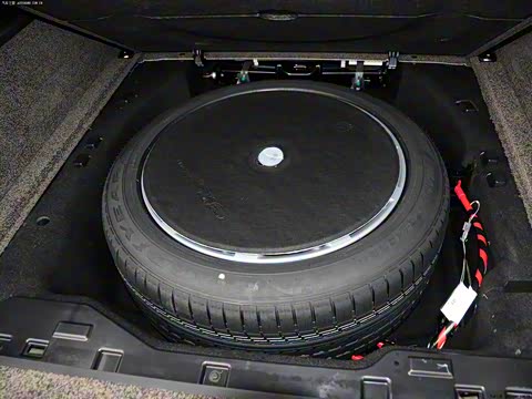 2013款 NA 5.0 V8 Vogue SE 2013款 NA 5.0 V8 Vogue SE