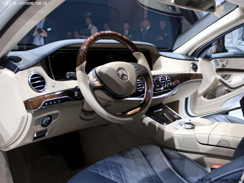 奔驰(进口 奔驰s级 2014款 s400l hybrid 钻石白 中控方向盘