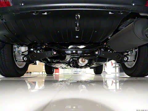 2013款 2.4L 两驱豪华版 2013款 2.4L 两驱豪华版