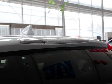 2013款 2.4L 两驱豪华版 2013款 2.4L 两驱豪华版