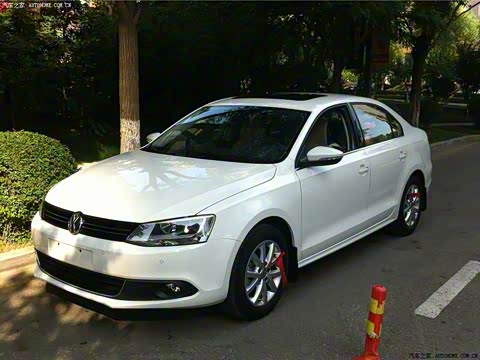 2012款 1.4TSI 自动豪华型 2012款 1.4TSI 自动豪华型