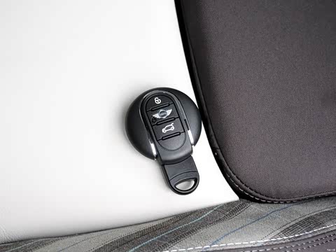 2015款 1.5T COOPER Fun 五门版 2015款 1.5T COOPER Fun 五门版