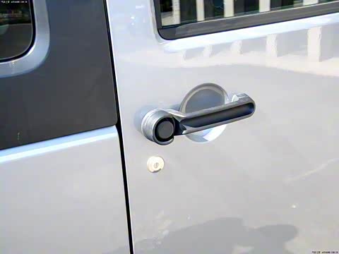 2014款 3.0L Sahara 两门版 2014款 3.0L Sahara 两门版