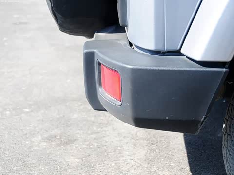 2014款 3.0L Sahara 两门版 2014款 3.0L Sahara 两门版