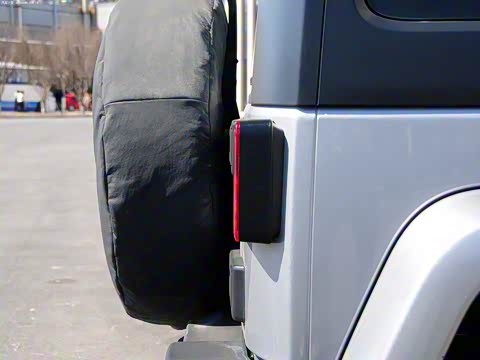 2014款 3.0L Sahara 两门版 2014款 3.0L Sahara 两门版