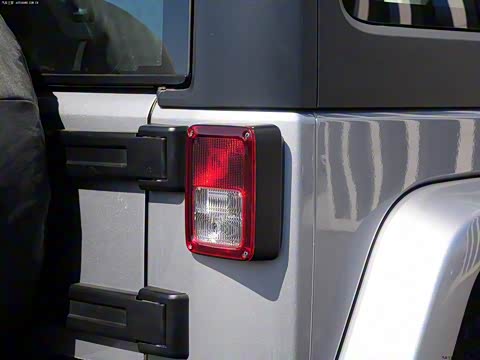 2014款 3.0L Sahara 两门版 2014款 3.0L Sahara 两门版