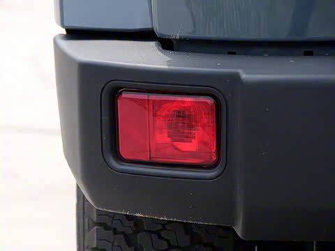 2014款 2.8TD Sahara 四门版 2014款 2.8TD Sahara 四门版