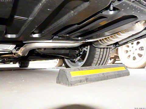 2015款 E 400 L 运动豪华型 4MATIC 2015款 E 400 L 运动豪华型 4MATIC